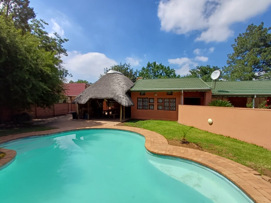 4 Bedroom Property for Sale in Sasolburg Ext 4 Free State